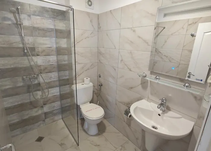 Hotel Family Milev 2*