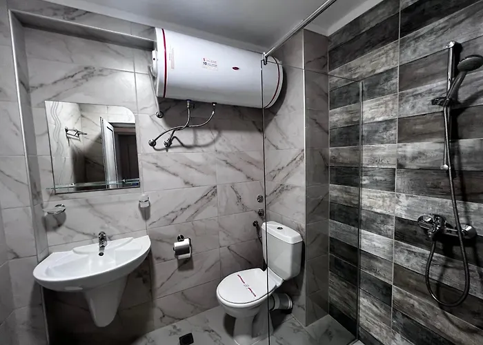 Hotel Family Milev 2*