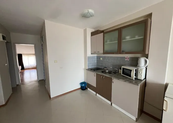 Family Milev فندق 2*